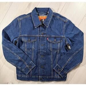 NWT Levi's Relaxed Fit Trucker Jacket Dark Wash Size Small